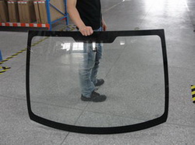 картинка СТЕКЛО ЛОБОВОЕ BYD F0  10063821-00