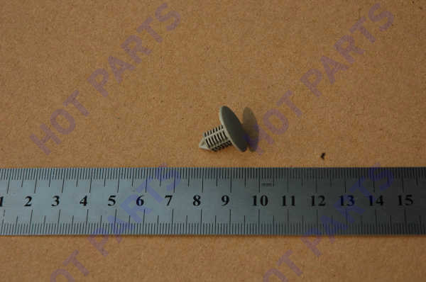 Plastic clip