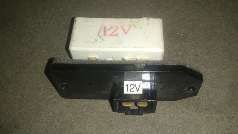 картинка РЕОСТАТ ОТОПИТЕЛЯ 12V FAW 1031, 1041, 1051 - 8101315-Q3  FZ8107065-Q3