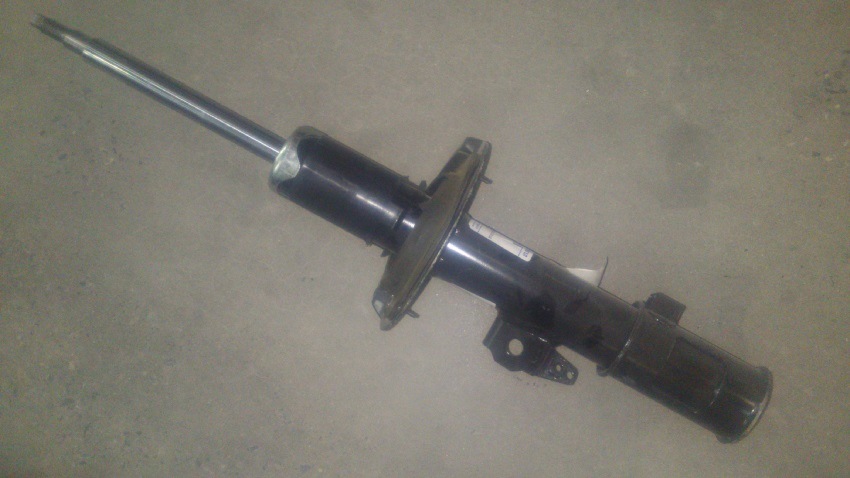 АМОРТИЗАТОР ПЕРЕДНИЙ ПРАВЫЙ CS35 - E108846