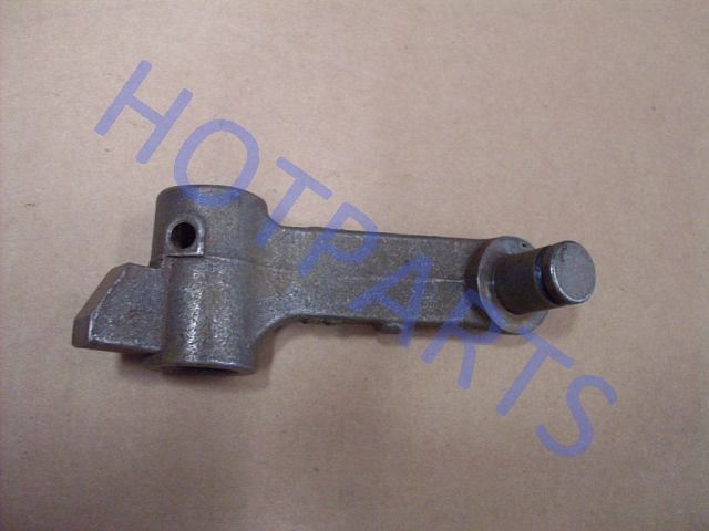 картинка ГОЛОВКА КПП 4/4 ШТОКА ЗАДНЕГО ХОДА  HOVER WINGLE ДИЗЕЛЬ  ZM001A-1702065